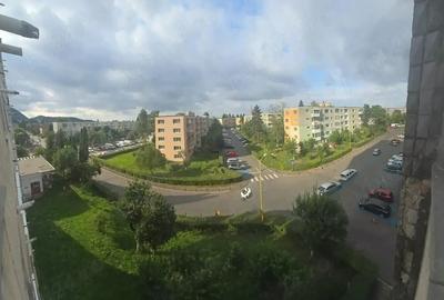 Garsonieră decomandată în Astra - 8