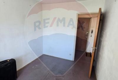 DE VANZARE Apartament cu 4 camere in zona Ozana - 5