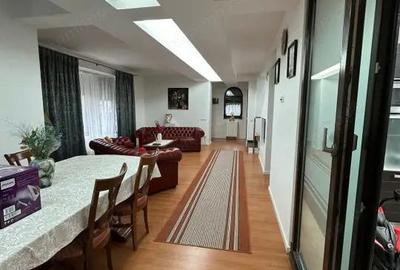 Casă cu 5 camere cu Teren 461 Mp în Central - 2