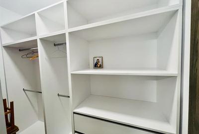 Apartament cu 2 camere decomandat în Tractorul - 16