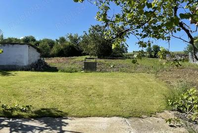 Casă cu Teren 2100 Mp în Hotar - 10