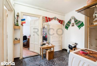 Apartament cu 3 camere decomandat în Central - 3