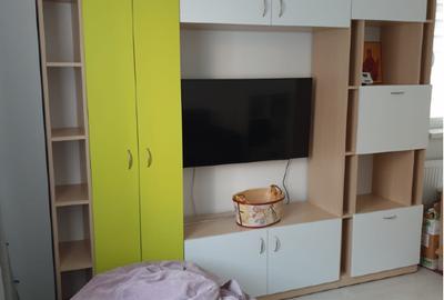 Apartament cu 2 camere decomandat în Titan - 2