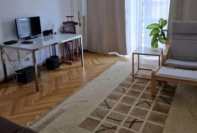 Garsonieră semidecomandată în Universitate - 2