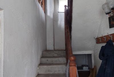 Casă cu 3 camere cu Teren 5900 Mp în Conțești