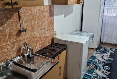 Proprietar inchiriez garsoniera DAMBOVI?A Proprietar inchiriez garsoniera DAMBOVI?A - 3