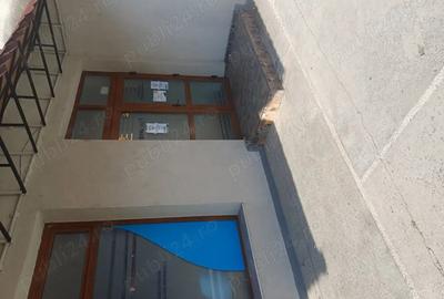 Inchiriez laborator de analize medicale - 1