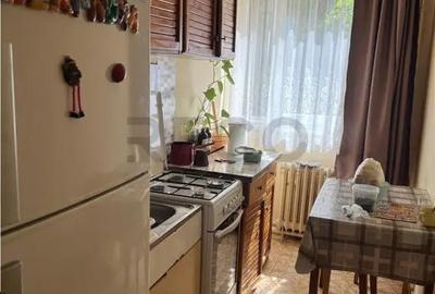 Apartament cu 2 camere semidecomandat în Iosia