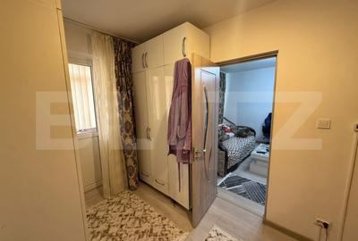 Apartament 2 camere ,renovat , zona micro 4 - 5