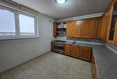 Apartament pe 2 etaje si curte de 187 mp HERASTRAU - 13