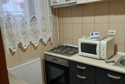 Apartament cu 2 camere decomandat în 1 Decembrie 1918 - 1