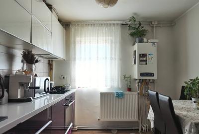 Apartament cu 3 camere în Central - 1