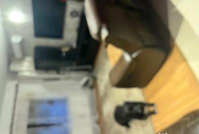 Casă cu 7 camere în Central - 1