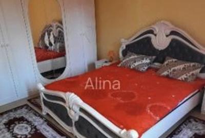 Casă cu Teren 730 Mp în Pietroasa - 1