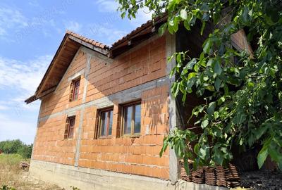 Casă cu 5 camere în Teș - 3