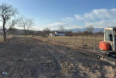 Casă cu Teren 1000 Mp în Central - 5