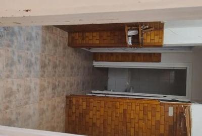 Apartament cu 2 camere decomandat în Nicolina - 8