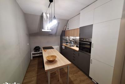 Apartament cu 2 camere semidecomandat, mobilat în Circumvalațiunii - 11