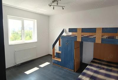 Inchiriez apartament 3 camere - 2