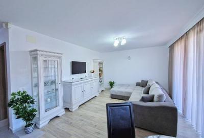Mall Coresi vis-a-vis apartament 2 camere open space - cochet - boxa depozitare