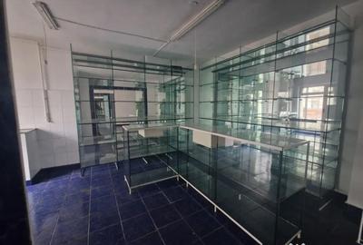 Spațiu comercial, de 48 mp, în Decebal - 1