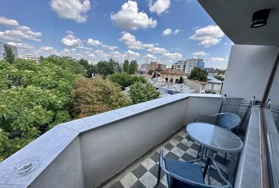Romana / 3 min metrou / Centrala propie / Studio renovat / - 11