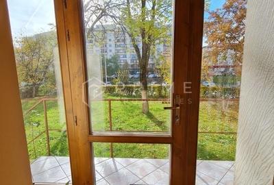 Apartament 3 camere + spațiu comercial 80mp, Bd. Pandurilor - 10