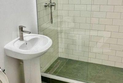 Vanzare Apartament 3 camere, 80mp utili, Zona 14 Mai - 6