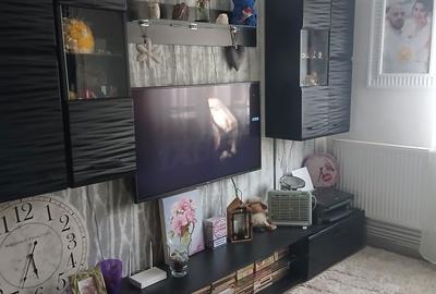 Apartament cu 3 camere semidecomandat în Central - 3