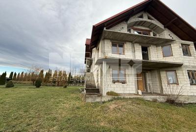 Casă individuală cu 8 camere cu Canalizare în Frătăuții Vechi - 1