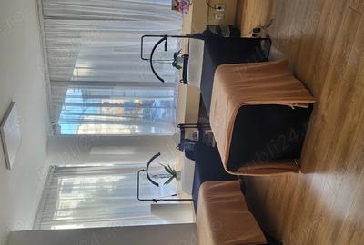 Salon infrumuse?are - 2