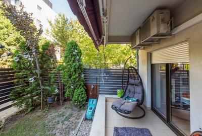 Apartament cu 3 camere decomandat, mobilat în Băneasa