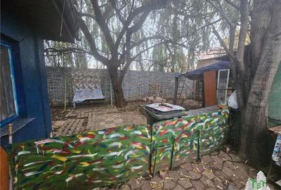 Casa din caramida si curte de 350mp in Rahova, - 1