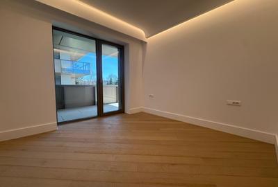 Apartament cu 3 camere semidecomandat în Central - 2