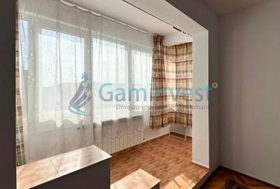 Apartament cu 3 camere semidecomandat, mobilat în Rogerius - 2
