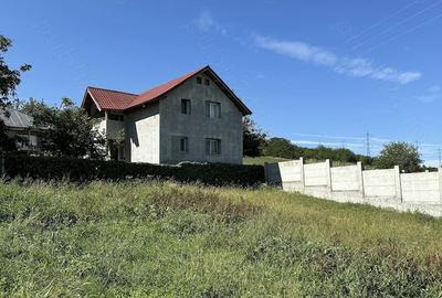 Casă cu Teren 1000 Mp în Barați - 8