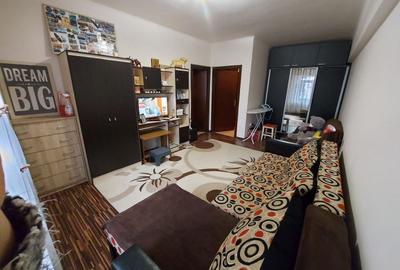 Garsonieră semidecomandată în Ștefan cel Mare - 2