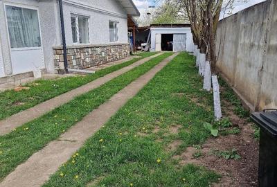 Casă cu Teren 565 Mp în Brebu