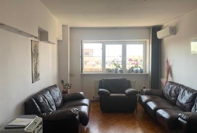 Apartament cu 3 camere în Călărași - 1