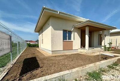 Casă cu Teren 514 Mp în Gulia - 2