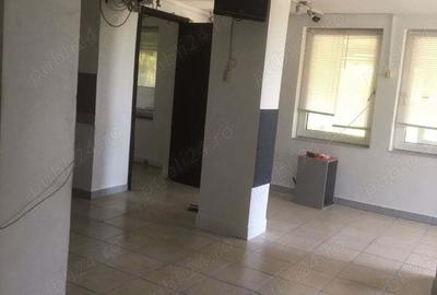 Casă cu 4 camere cu Teren 1781 Mp în Checea - 2