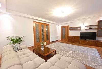 Casă individuală cu 6 camere cu Canalizare în Băneasa - 2