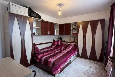 Apartament cu 3 camere în Alexandriei - 1