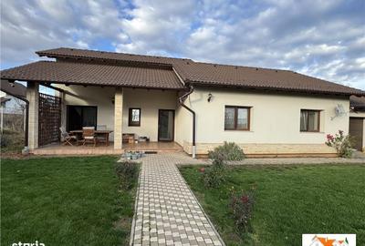 Casă cu 3 camere cu Teren 784 Mp în Cetate