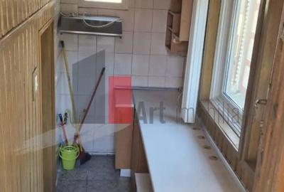 Casă cu 3 camere în Poiana Țapului - 12