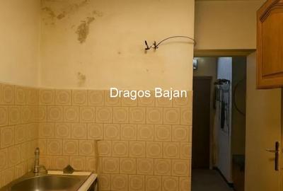 Sala Palatului // vedere spate // balcon - 6