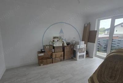 Apartament cu 4 camere decomandat în Central - 3