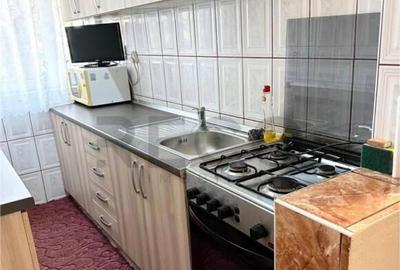 Apartament cu 2 camere semidecomandat în Rogerius
