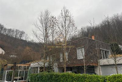 Casă cu 4 camere cu Teren 2530 Mp în Central - 18