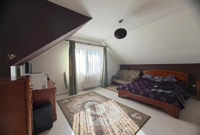 Casă individuală cu 5 camere cu Canalizare în Curteni - 11